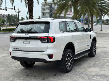 Ford Everest Titanium 2.0L AT 4×2