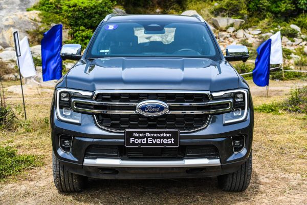 Ford Everest Ambiente 2.0L Turbo