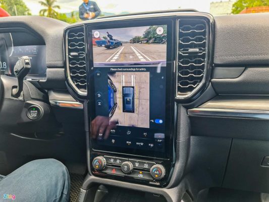 Ford Everest Ambiente 2.0L Turbo